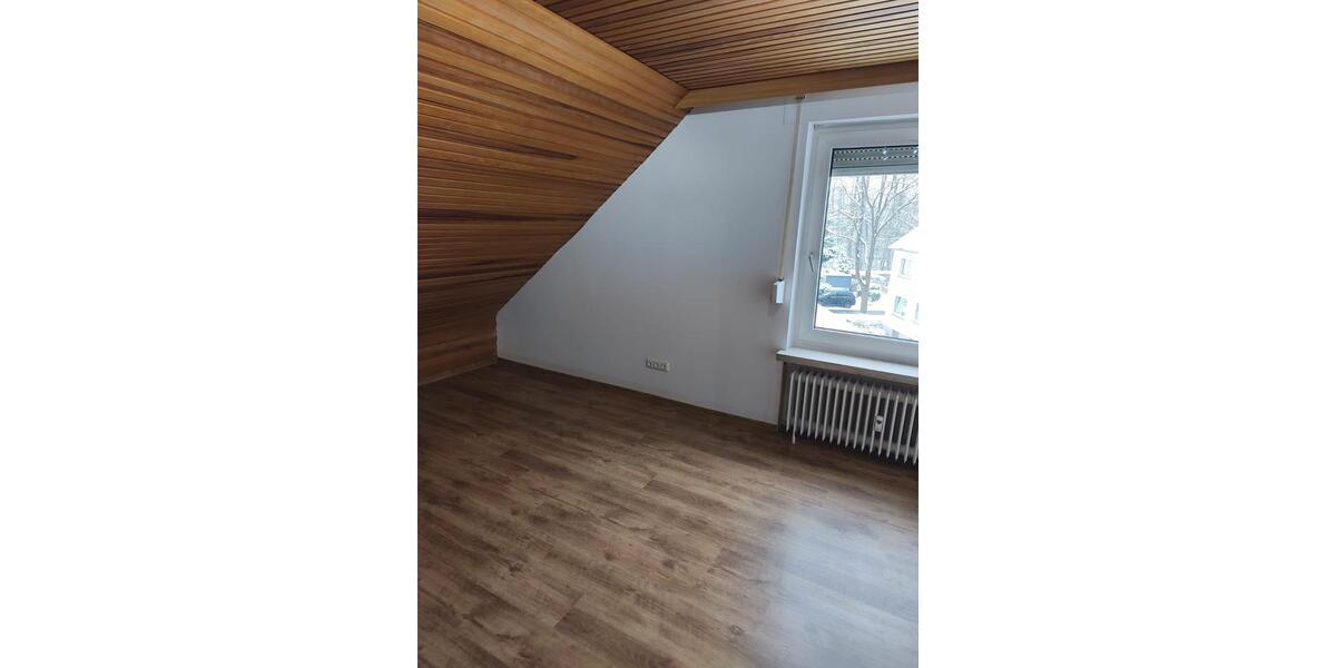 Dachgeschoßwohnung Pattensen - 1 Zimmer, 40 m&sup2;, 480&euro; | Angebot:25922656