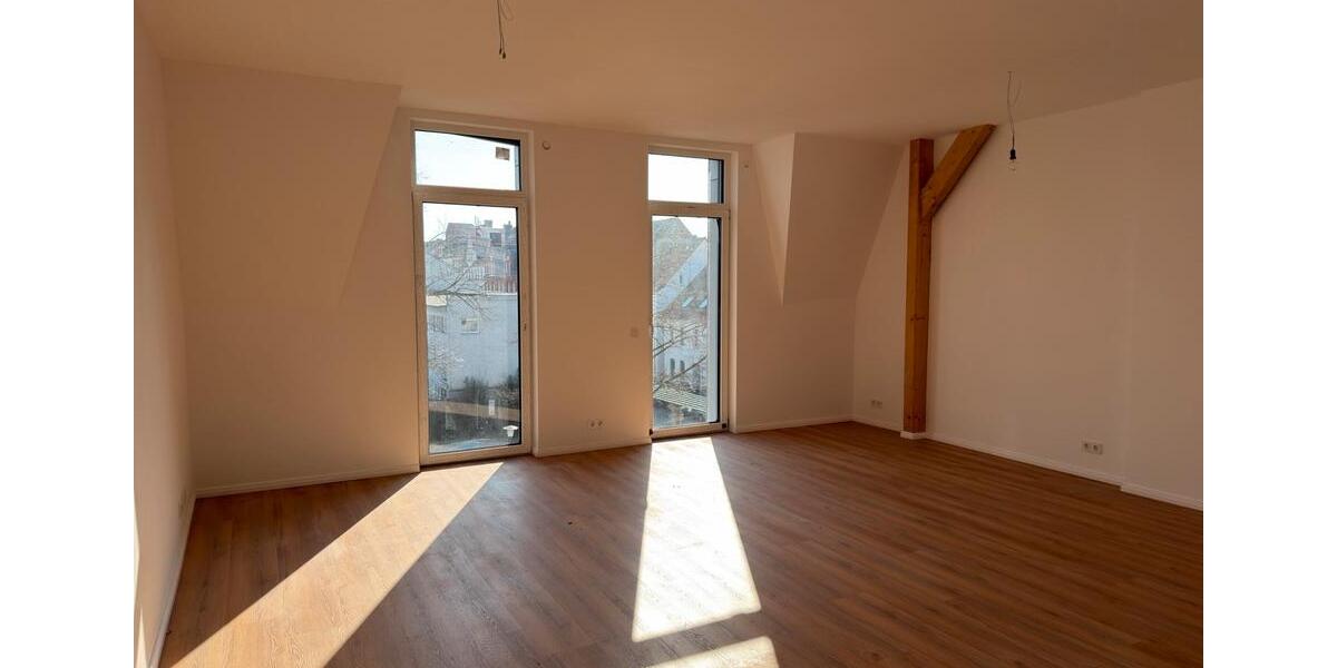 Etagenwohnung Hannover Nord - 2 Zimmer, 73 m&sup2;, 16&euro; | Angebot:25394109