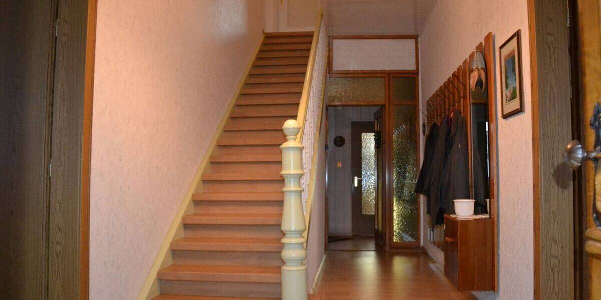 Einfamilienhaus Barsinghausen - 7 Zimmer, 190 m&sup2;, 260.000&euro; | Angebot:25984931