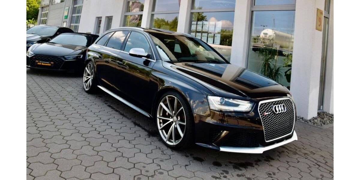 Audi RS4 78.900 km 35.900 &euro; Lauenau 31867