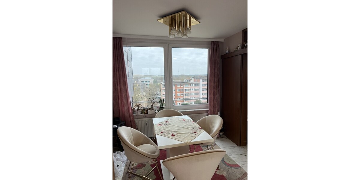 REDUZIERT! Saniertes Penthouse in Laatzen – 3-Zimmer-Traumwohnung mit Balkon & Fahrstuhl! - Einfamilienhaus Laatzen / Gleidingen Gleidingen | Angebot:19590138