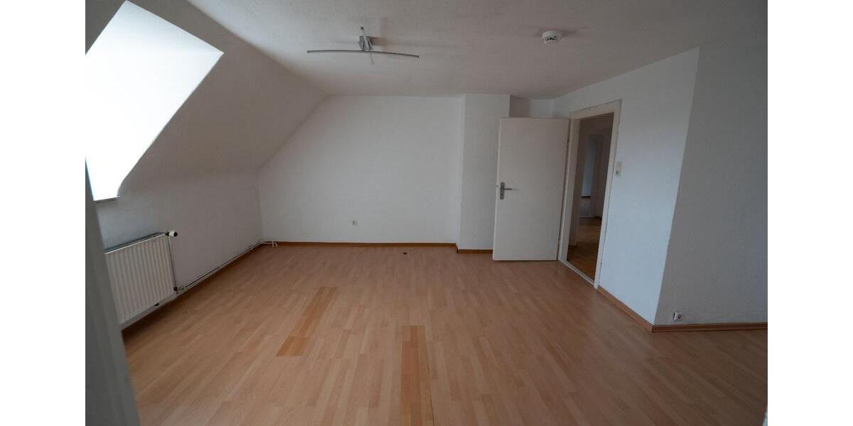 Dachgeschoßwohnung Hannover Mitte - 4 Zimmer, 113 m&sup2;, 267.000&euro; | Angebot:27450624