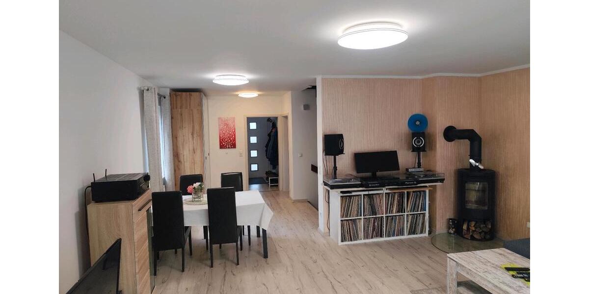 Reihenhaus Garbsen - 4 Zimmer, 140 m&sup2;, 450.000&euro; | Angebot:25420506