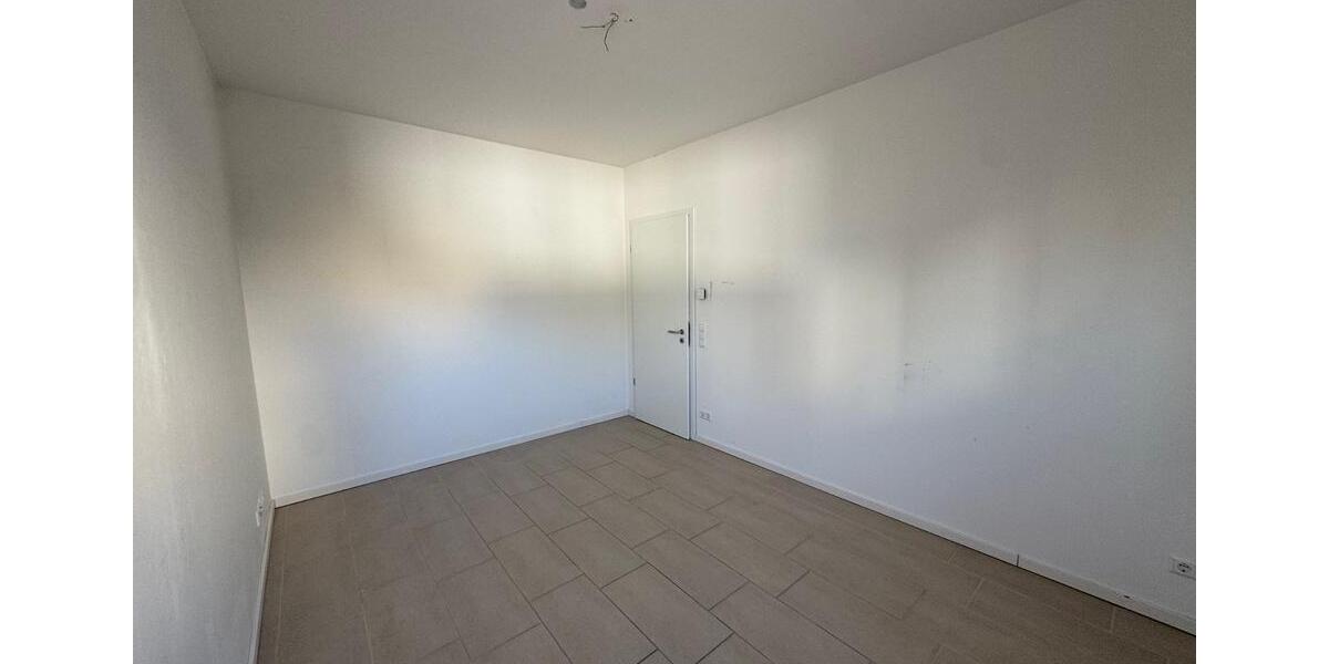 Erdgeschoßwohnung Garbsen Berenbostel - 3 Zimmer, 87 m&sup2;, 1.100&euro; | Angebot:26214809