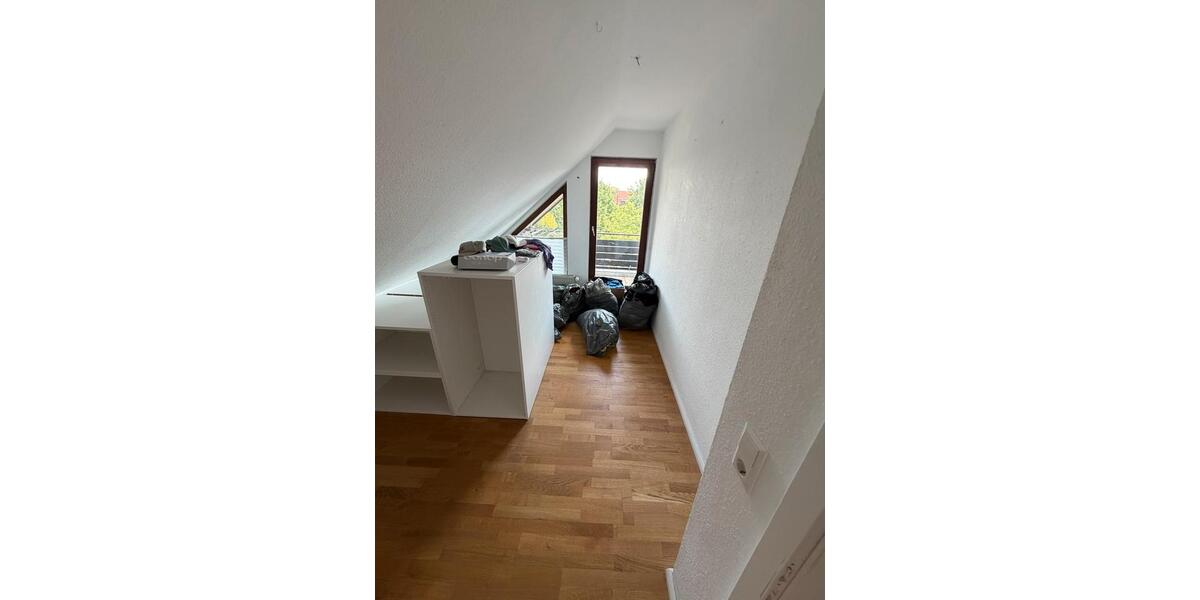 Dachgeschoßwohnung Bad Nenndorf - 3 Zimmer, 99 m&sup2;, 245.000&euro; | Angebot:26983090