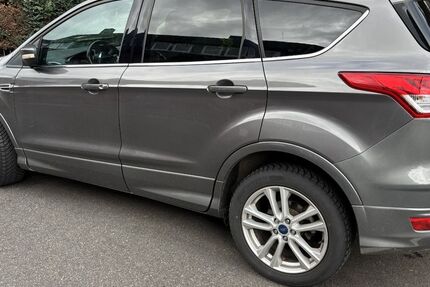 Ford Kuga 135.354 km 10.000 &euro; Seelze 30926