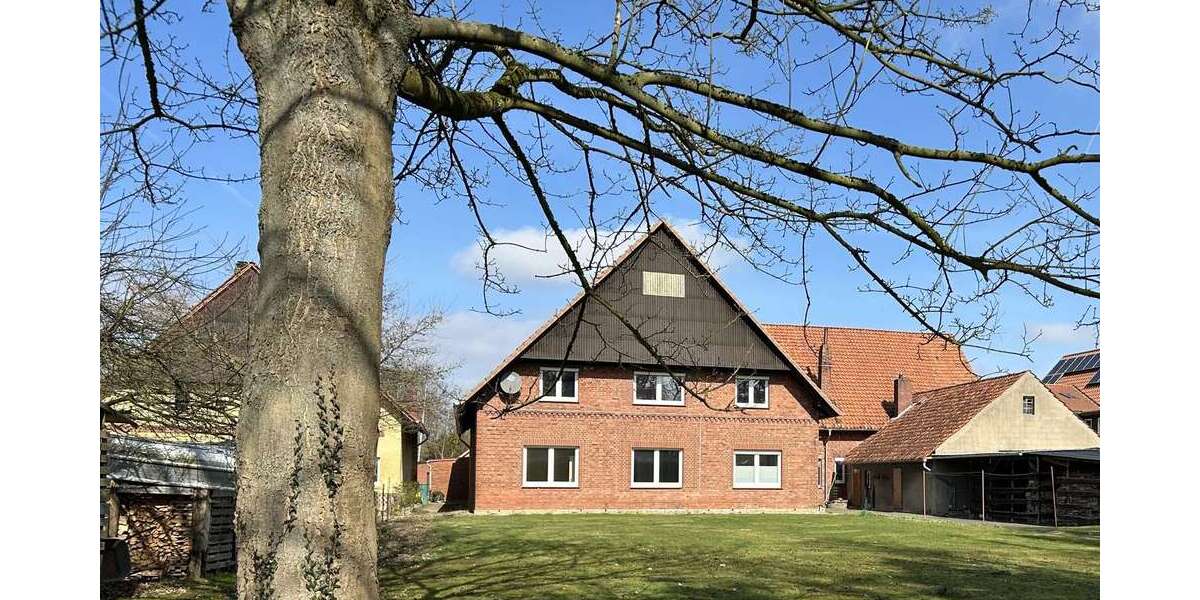 Einfamilienhaus Lauenhagen - 11 Zimmer, 250 m&sup2;, 329.000&euro; | Angebot:21209928