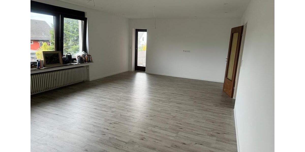 Etagenwohnung Garbsen Berenbostel - 4 Zimmer, 100 m&sup2;, 1.500&euro; | Angebot:25924392