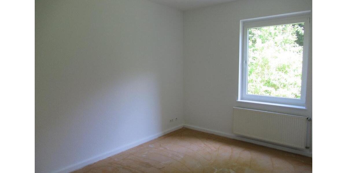 Erdgeschoßwohnung Hannover Vahrenwald-List - 4 Zimmer, 91 m&sup2;, 910&euro; | Angebot:25974419