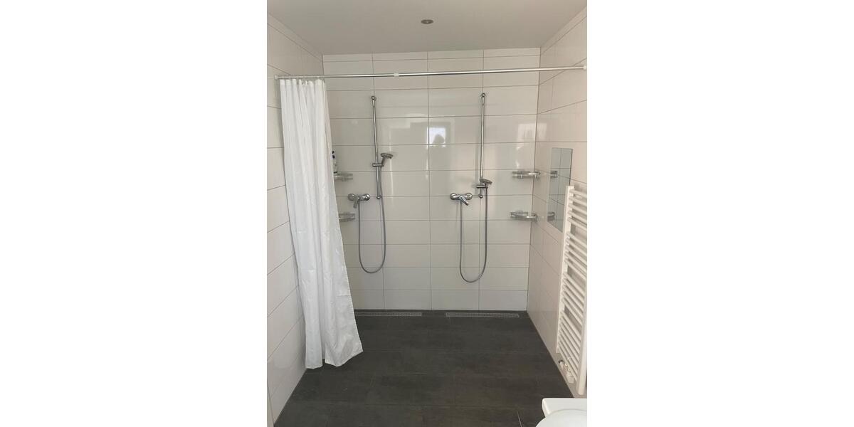 Erdgeschoßwohnung Hannover Herrenhausen-Stöcken - 3 Zimmer, 100 m&sup2;, 1.200&euro; | Angebot:26421306
