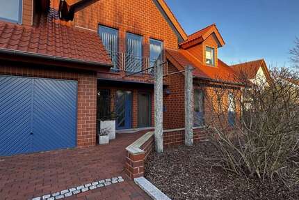 Haus Stadthagen - 6 Zimmer, 211 m&sup2;, 669.000&euro; | Angebot:24687463