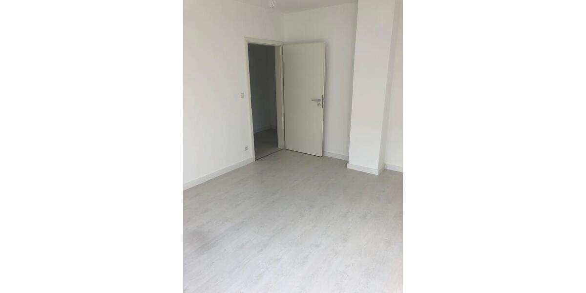 Etagenwohnung Lehrte - 3 Zimmer, 74 m&sup2;, 760&euro; | Angebot:25961112