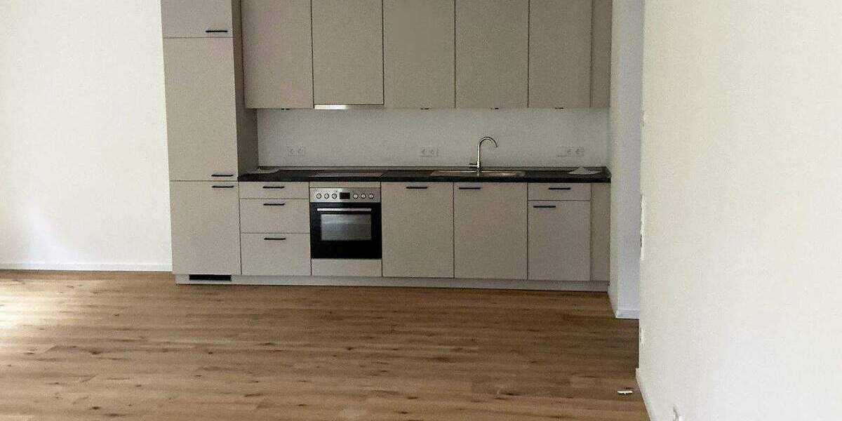 Etagenwohnung Hannover Döhren - 5 Zimmer, 140 m&sup2;, 1.990&euro; | Angebot:25677108