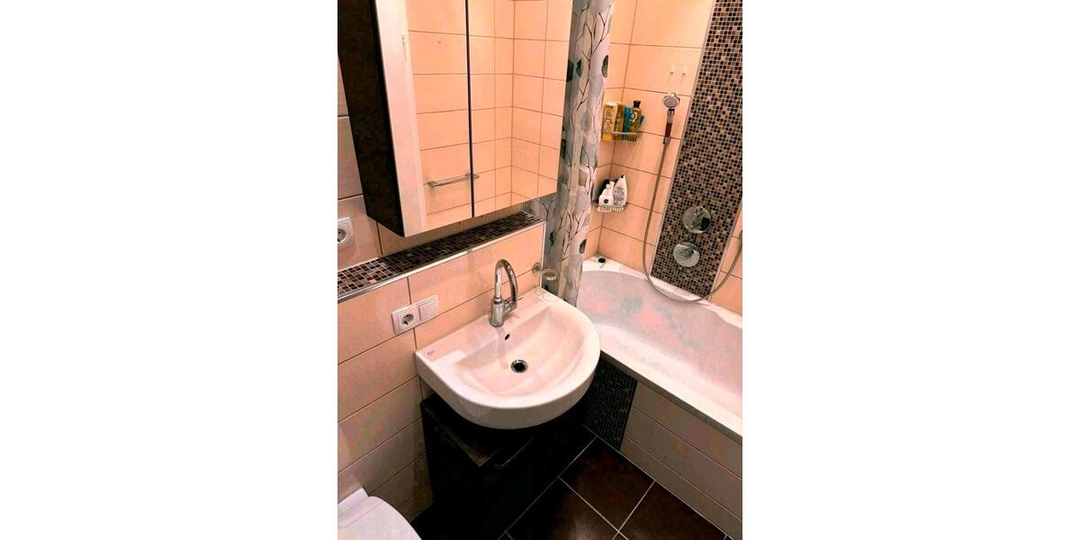 Hochparterre Hannover Buchholz-Kleefeld - 3 Zimmer, 74 m&sup2;, 250.000&euro; | Angebot:25987892