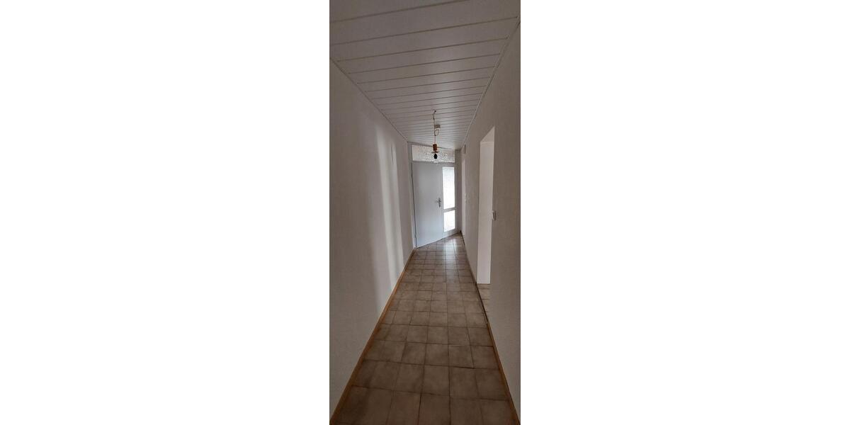 Erdgeschoßwohnung Bad Nenndorf - 4 Zimmer, 115 m&sup2;, 710&euro; | Angebot:26044865