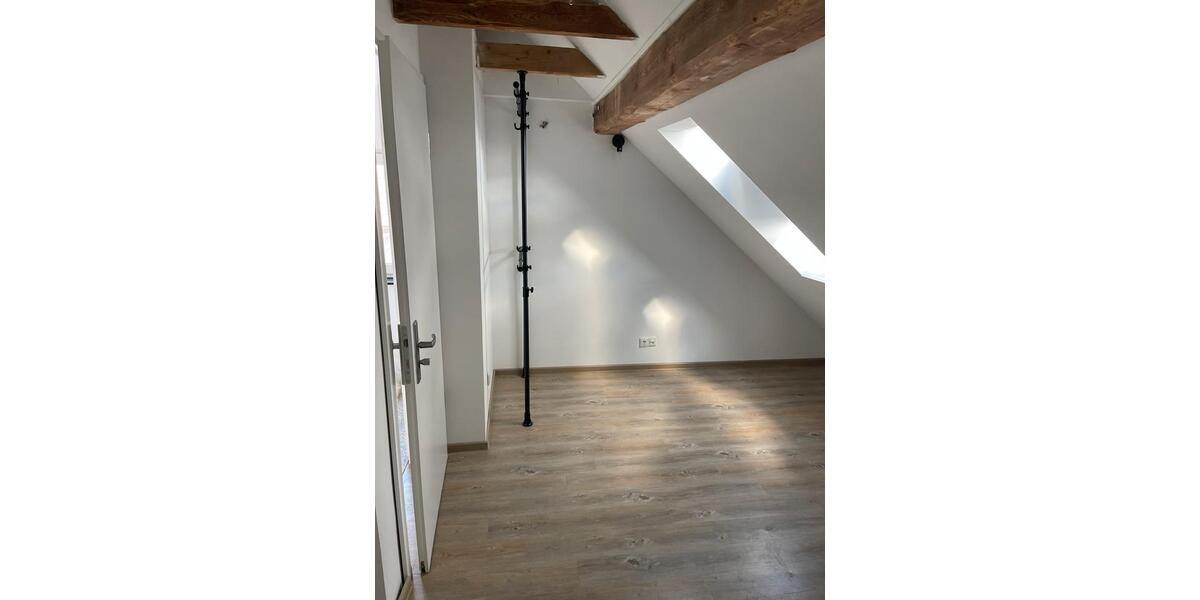 Dachgeschoßwohnung Lehrte - 1.5 Zimmer, 50 m&sup2;, 690&euro; | Angebot:25924402