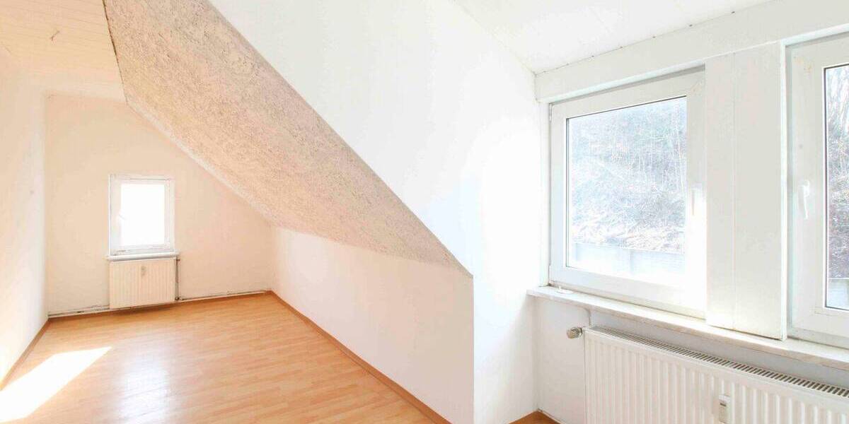 Etagenwohnung Barsinghausen - 5 Zimmer, 115 m&sup2;, 199.000&euro; | Angebot:26917311