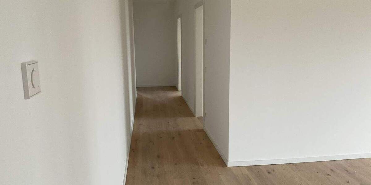 Etagenwohnung Hannover Döhren - 3 Zimmer, 124 m&sup2;, 1.800&euro; | Angebot:25665154