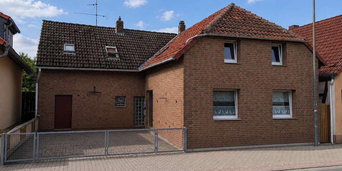 Einfamilienhaus Springe - 6 Zimmer, 135 m&sup2;, 185.000&euro; | Angebot:27518297