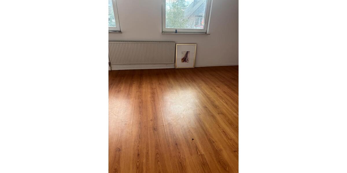 Dachgeschoßwohnung Langenhagen - 3 Zimmer, 61 m&sup2;, 750&euro; | Angebot:25249085