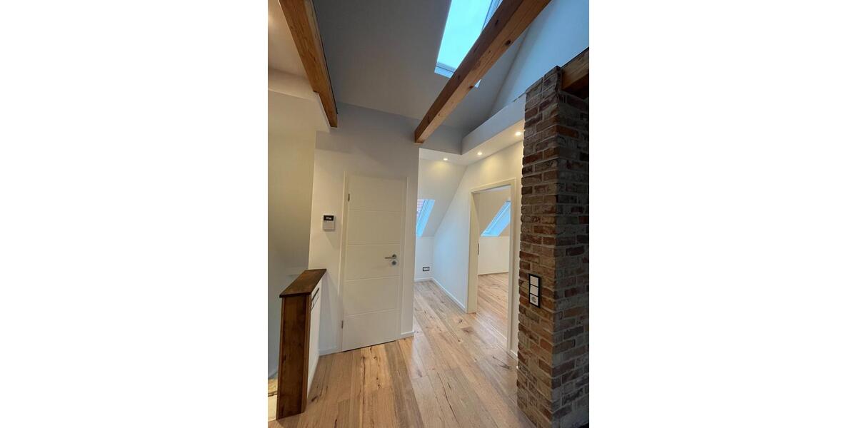 Dachgeschoßwohnung Isernhagen - 2 Zimmer, 88 m&sup2;, 1.280&euro; | Angebot:25658703