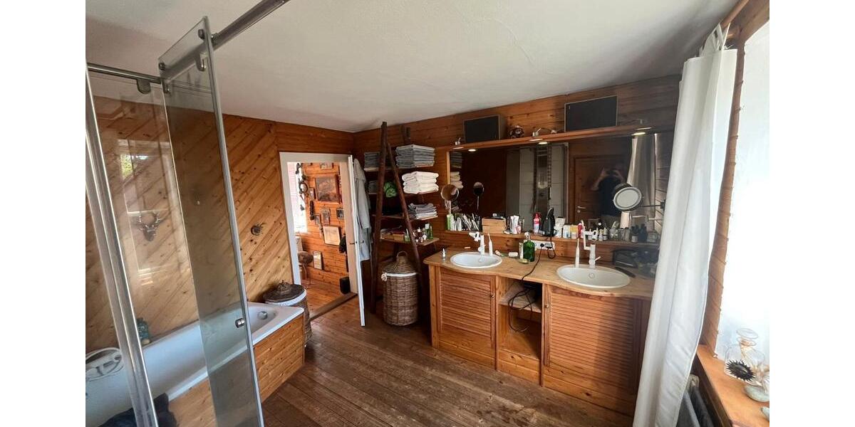 Einfamilienhaus Bad Münder am Deister - 14 Zimmer, 342 m&sup2;, 555.000&euro; | Angebot:27487060