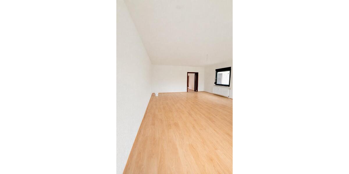 Erdgeschoßwohnung Garbsen Berenbostel - 4 Zimmer, 112 m&sup2;, 1.500&euro; | Angebot:25988525