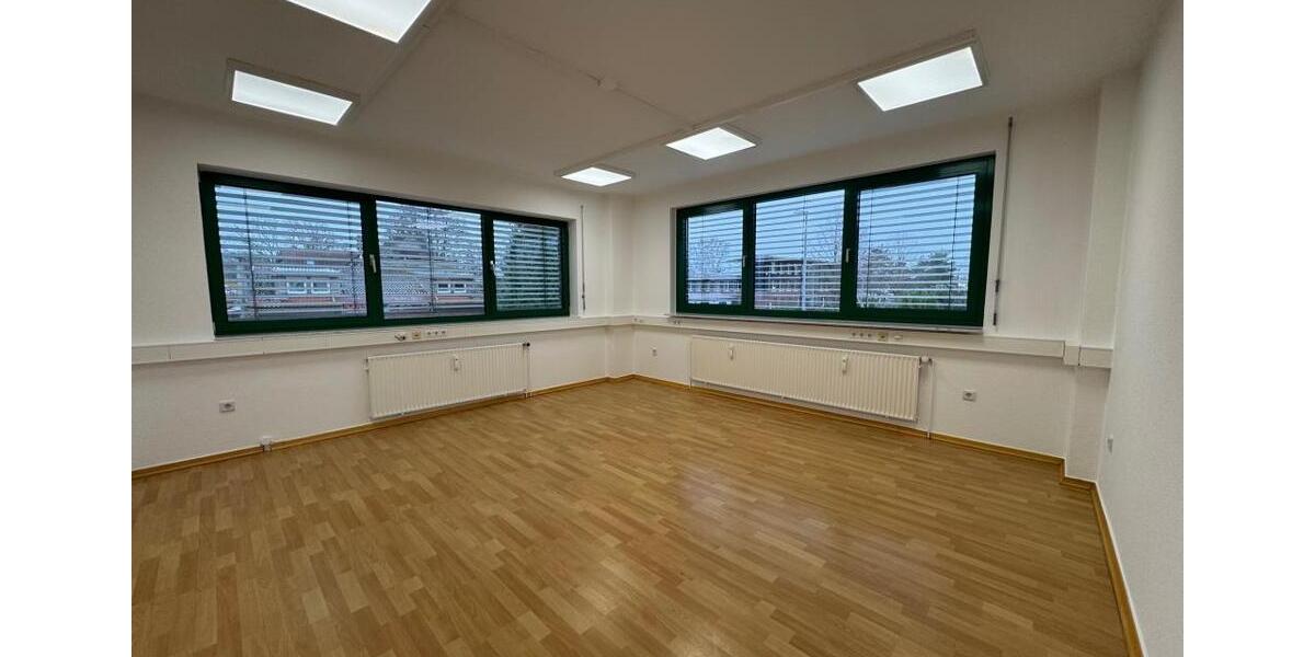 Gewerbeobjekt Isernhagen - 985&euro; | Angebot:25995659