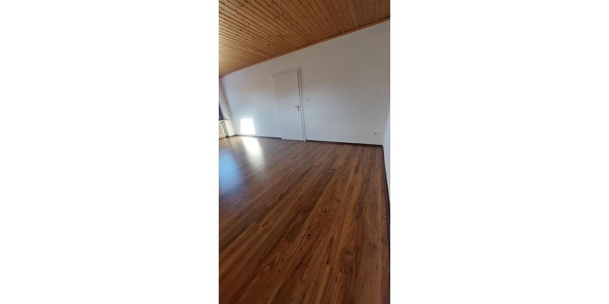 Etagenwohnung Burgwedel - 3 Zimmer, 68 m&sup2;, 646&euro; | Angebot:24626683