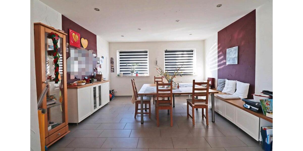 Einfamilienhaus Wunstorf - 6 Zimmer, 250 m&sup2;, 360.000&euro; | Angebot:24977586