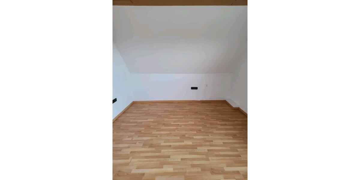 Dachgeschoßwohnung Stadthagen - 2 Zimmer, 70 m&sup2;, 490&euro; | Angebot:26224062