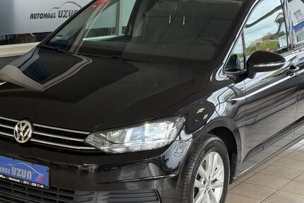 VW Touran 129.235 km 15.990 &euro; Hannover 30419