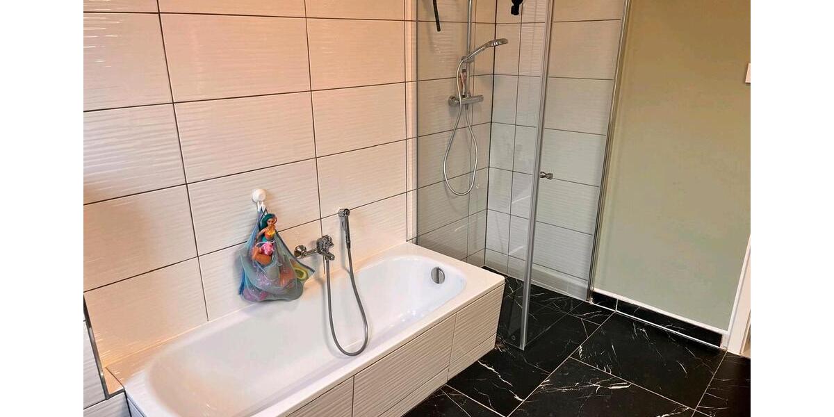 Reihenhaus Lehrte - 6 Zimmer, 200 m&sup2;, 1.500&euro; | Angebot:26061757