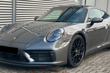 Porsche 992 1.960 km 159.950 &euro; Isernhagen 30916