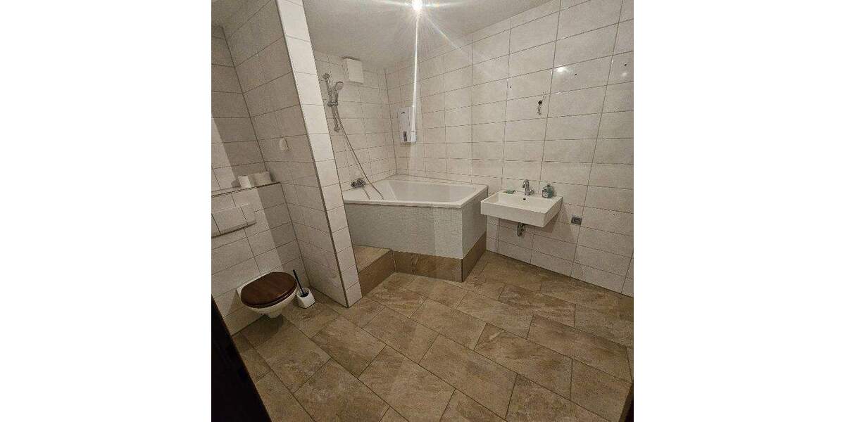 Etagenwohnung Lehrte Aligse - 7 Zimmer, 170 m&sup2;, 370.000&euro; | Angebot:26486727