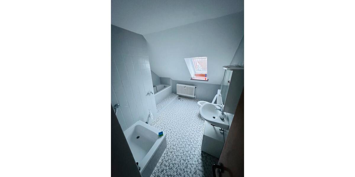 Dachgeschoßwohnung Wedemark - 3 Zimmer, 94 m&sup2;, 862&euro; | Angebot:25943338