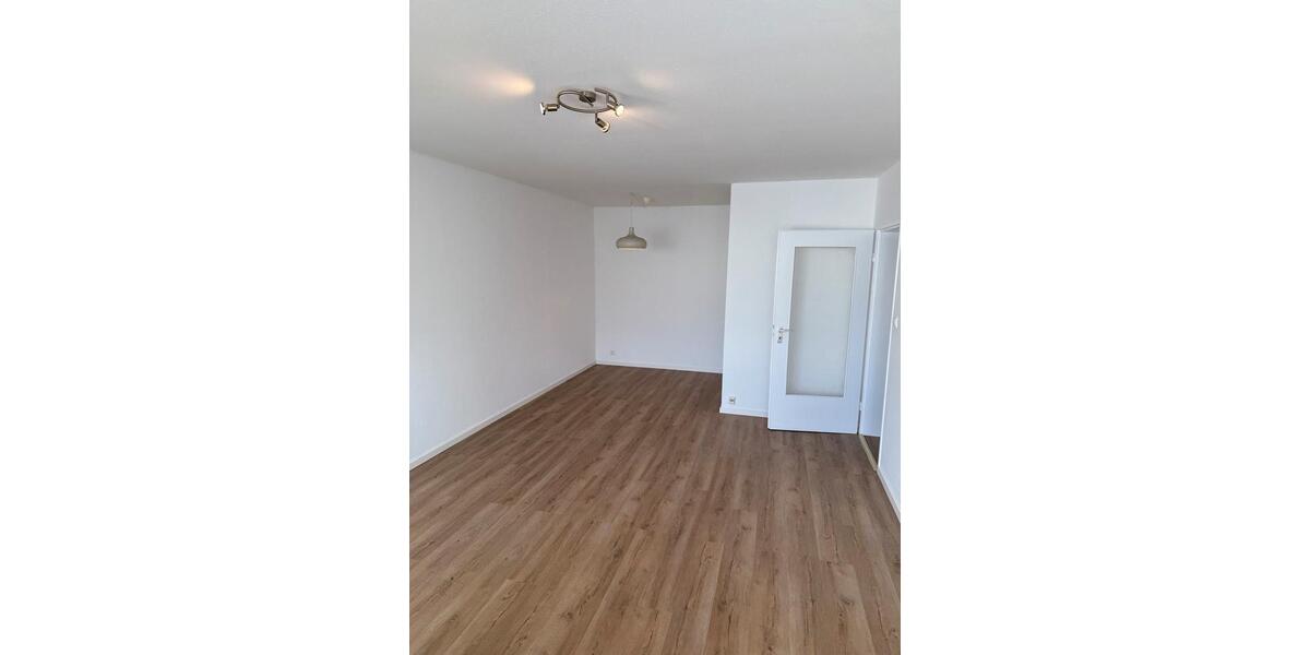 Etagenwohnung Laatzen - 2 Zimmer, 60 m&sup2;, 720&euro; | Angebot:25962452