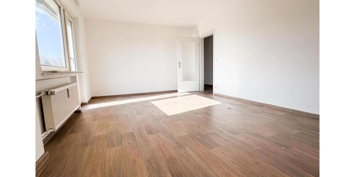 Etagenwohnung Lehrte - 4 Zimmer, 76 m&sup2;, 650&euro; | Angebot:25917975