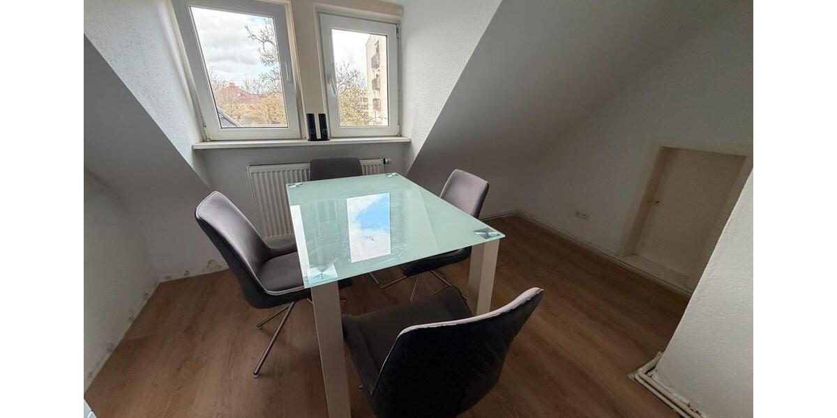 Dachgeschoßwohnung Burgwedel - 3 Zimmer, 85 m&sup2;, 1.200&euro; | Angebot:25805413