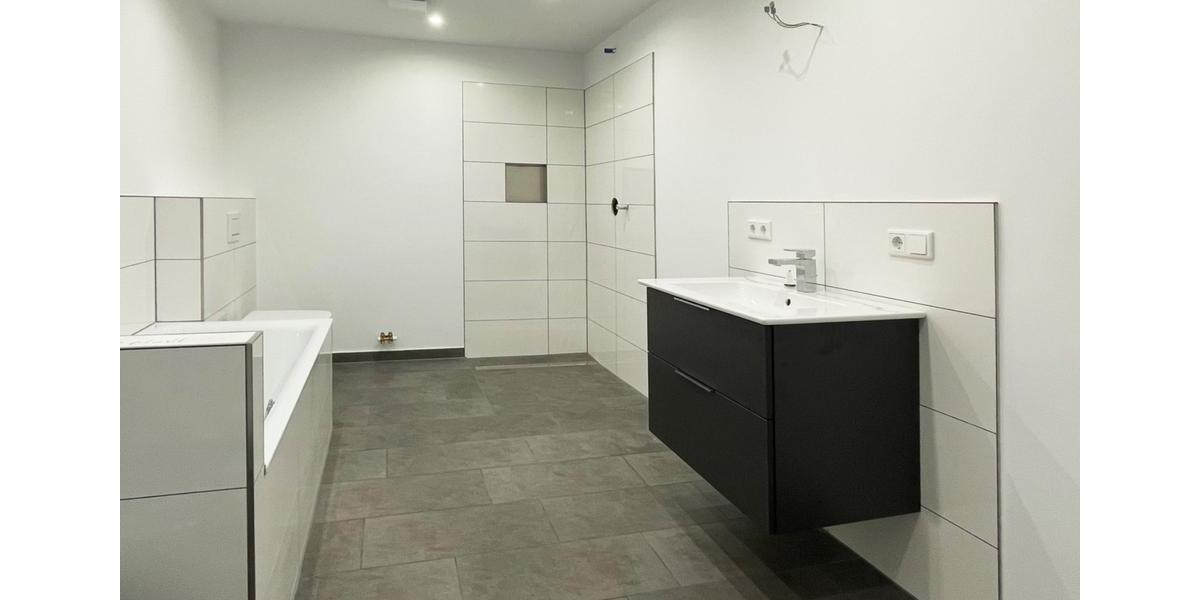 Etagenwohnung Burgwedel - 4 Zimmer, 118 m&sup2;, 1.321&euro; | Angebot:24314040