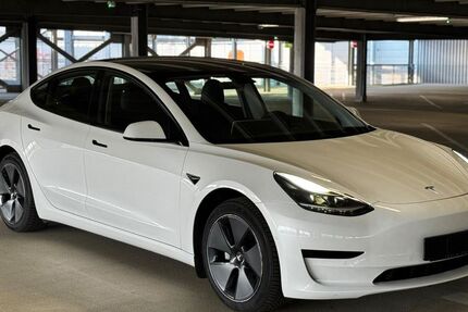 Tesla Model 3 92.900 km 21.900 &euro; Hannover 30519