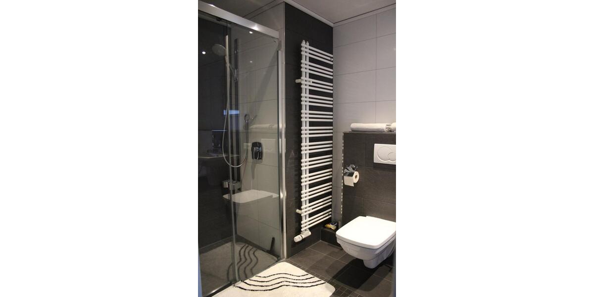 Doppelhaushälfte Hannover Döhren-Wülfel - 4 Zimmer, 117 m&sup2;, 679.000&euro; | Angebot:26041188