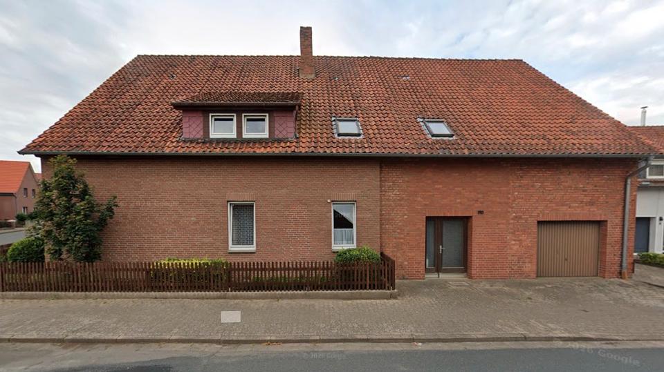 Einfamilienhaus Hagenburg - 10 Zimmer, 265 m&sup2;, 333.000&euro; | Angebot:27158451