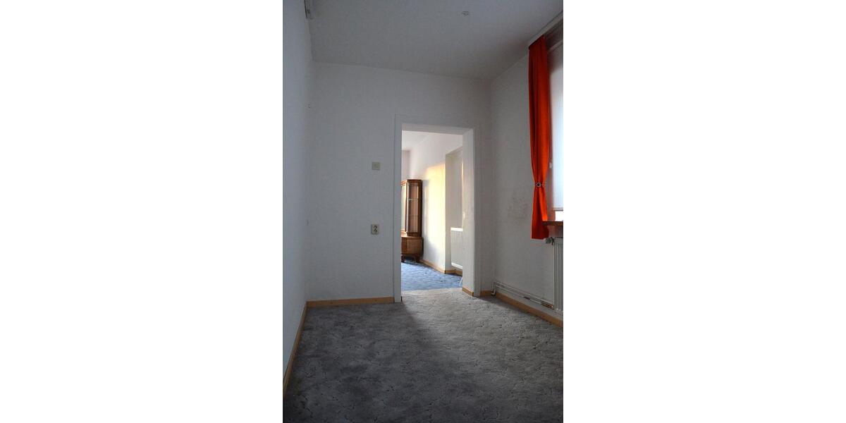 Einfamilienhaus Langenhagen Brink - 9 Zimmer, 270 m&sup2;, 540.000&euro; | Angebot:25640648
