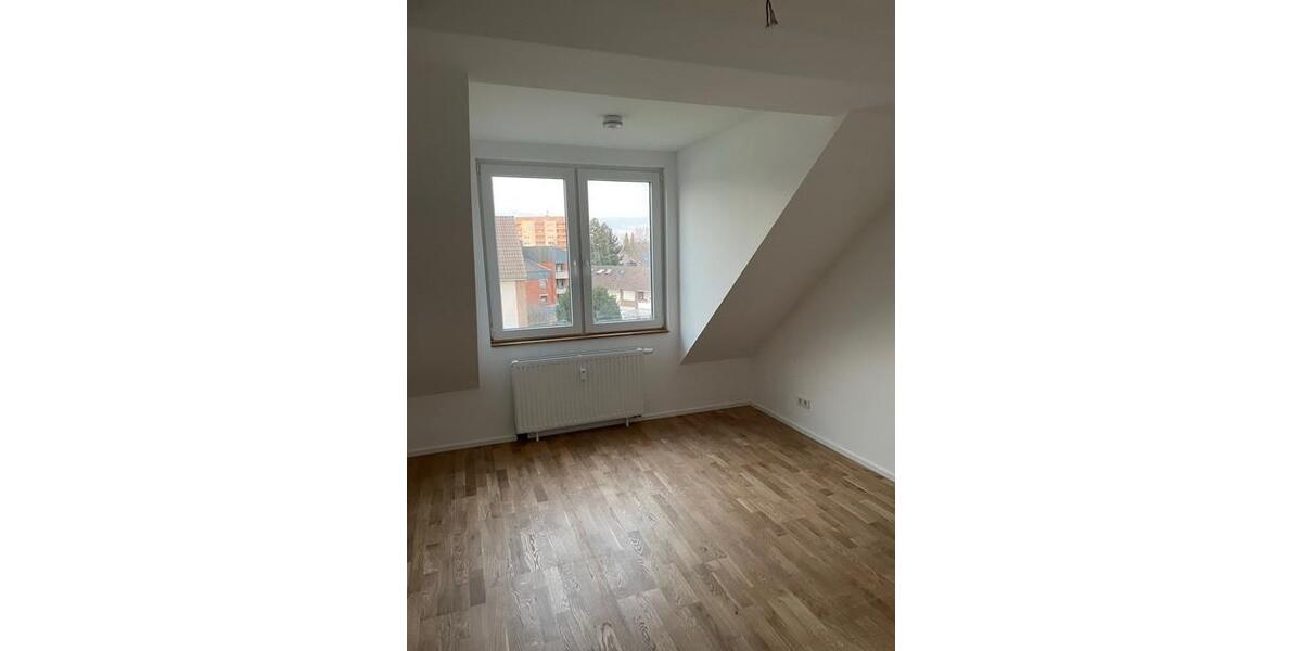 Dachgeschoßwohnung Wunstorf - 3 Zimmer, 72 m&sup2;, 780&euro; | Angebot:24716576