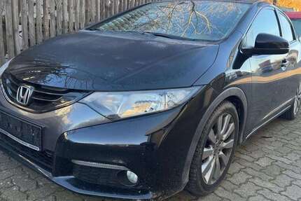 Honda Civic 132.000 km 9.900 &euro; Garbsen 30827