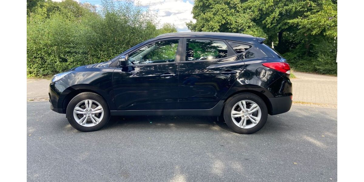 Hyundai ix35 182.000 km 6.990 &euro; Hannover 30165