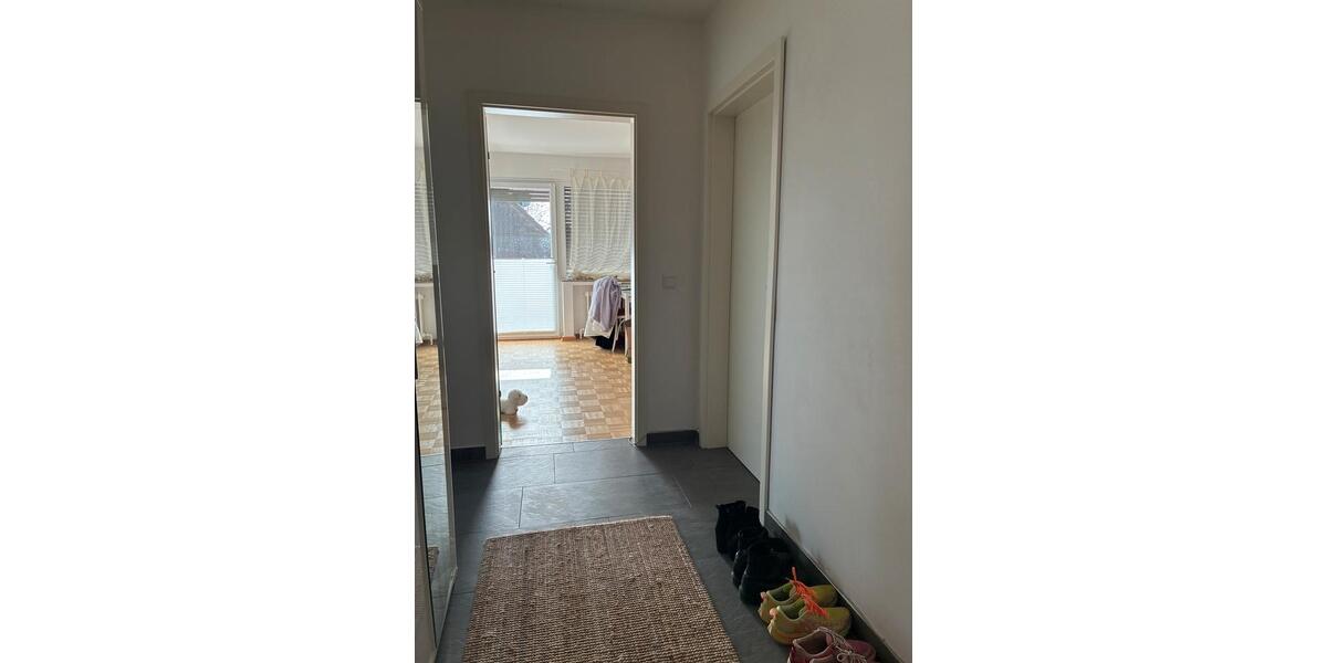 Dachgeschoßwohnung Seelze - 2.5 Zimmer, 72 m&sup2;, 930&euro; | Angebot:25405109