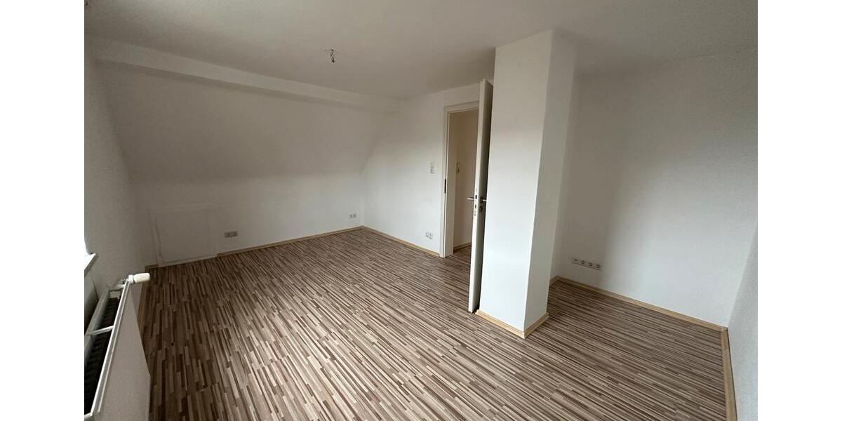 Dachgeschoßwohnung Burgdorf - 3 Zimmer, 65 m&sup2;, 129.000&euro; | Angebot:27493413