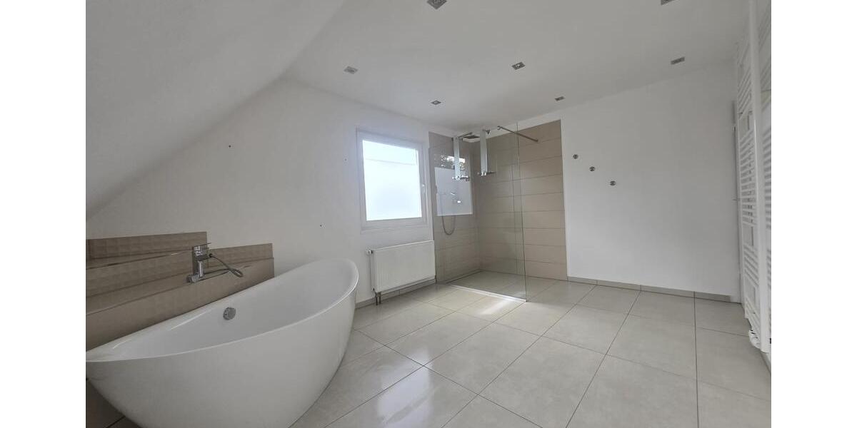 Einfamilienhaus Sarstedt - 5 Zimmer, 147 m&sup2;, 375.000&euro; | Angebot:26528559